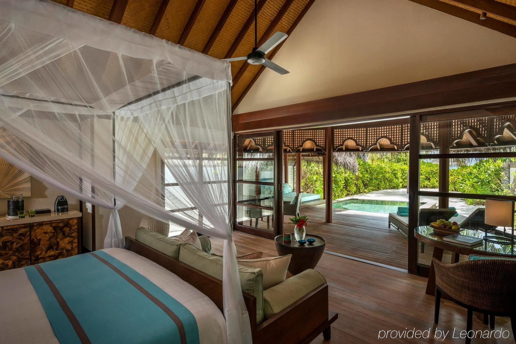 Resort Four Seasons Maldives At Kuda Huraa