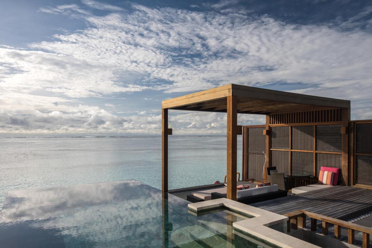 Four Seasons Maldives At Kuda Курортний комплекс